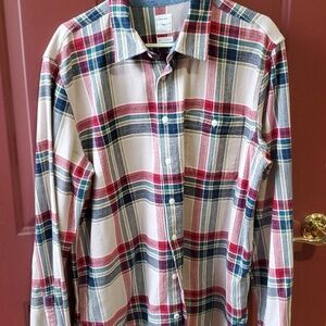 Gap blue red plaid flannel button down Size xl nice med weight
